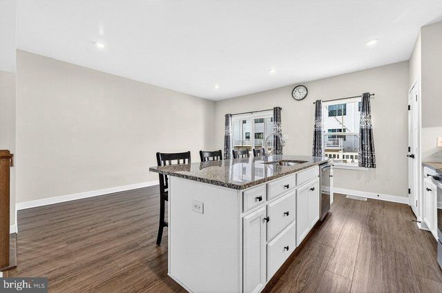 39 SAGE WAY, Mt Laurel, NJ 08054