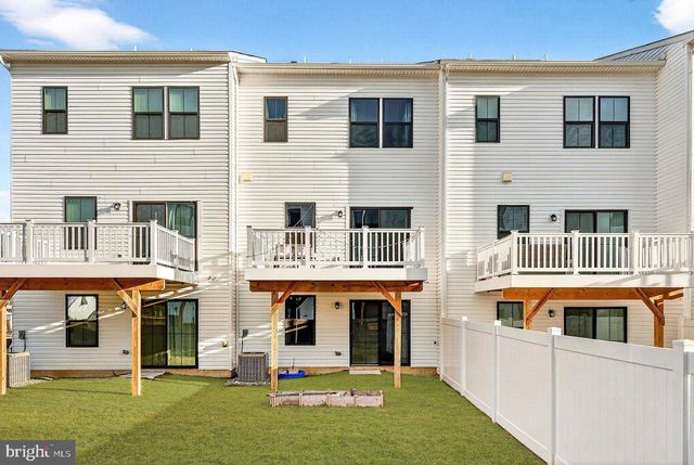39 SAGE WAY, Mt Laurel, NJ 08054