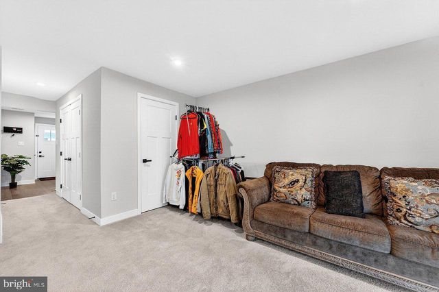 39 SAGE WAY, Mt Laurel, NJ 08054