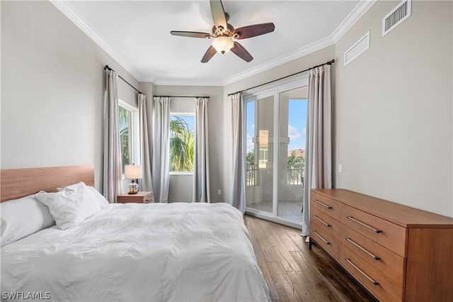 2738 Tiburon BLVD E B406, Naples, FL 34109