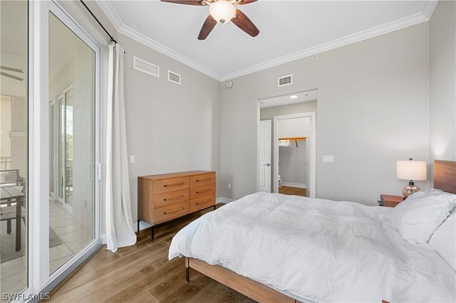 2738 Tiburon BLVD E B406, Naples, FL 34109