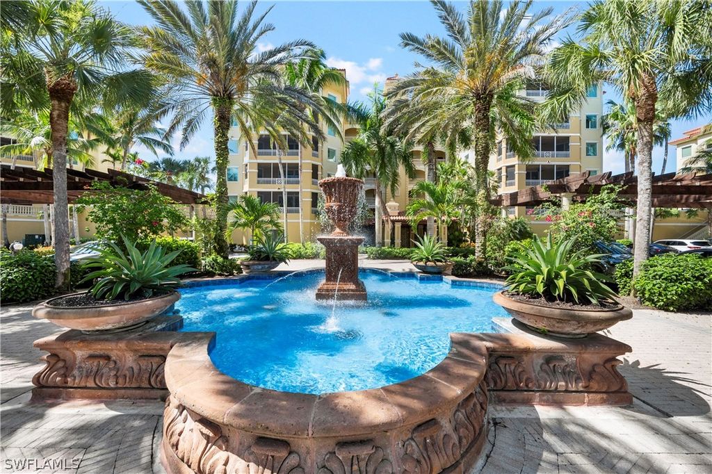 2738 Tiburon BLVD E B406, Naples, FL 34109