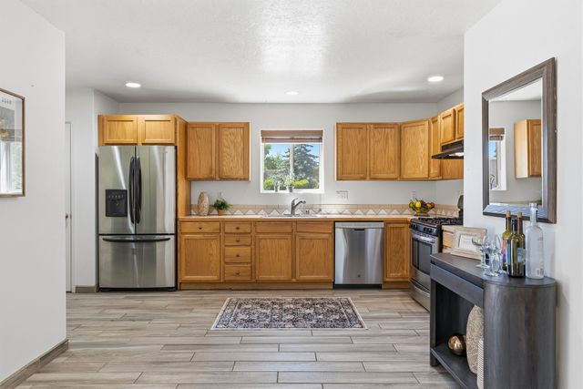1895 Quemado Street, Santa Fe, NM 87505