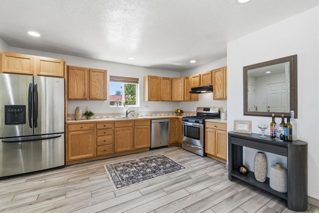 1895 Quemado Street, Santa Fe, NM 87505