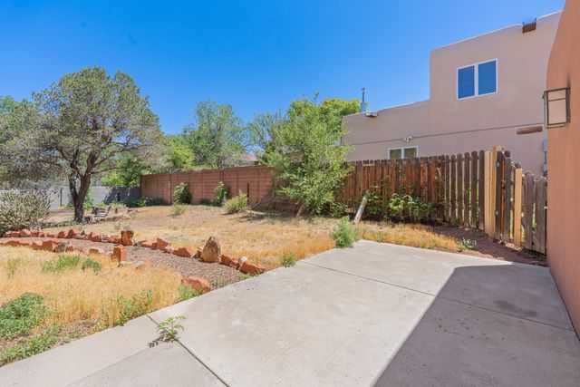 1895 Quemado Street, Santa Fe, NM 87505