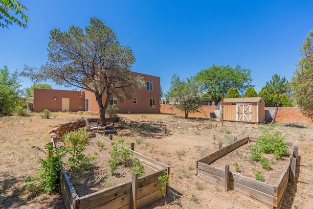 1895 Quemado Street, Santa Fe, NM 87505