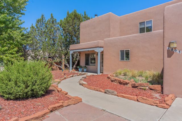 1895 Quemado Street, Santa Fe, NM 87505