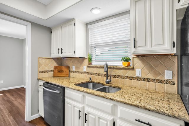 2621 Carmel Circle, Carrollton, TX 75006