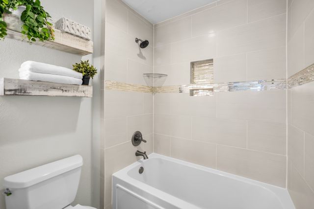 2621 Carmel Circle, Carrollton, TX 75006