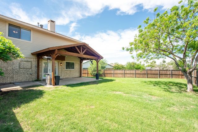 2621 Carmel Circle, Carrollton, TX 75006