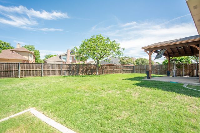 2621 Carmel Circle, Carrollton, TX 75006