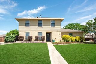 2621 Carmel Circle, Carrollton, TX 75006