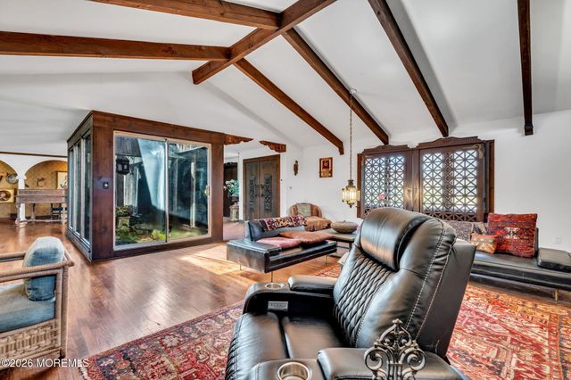 6 Surrey Lane, Ocean Twp, NJ 07712