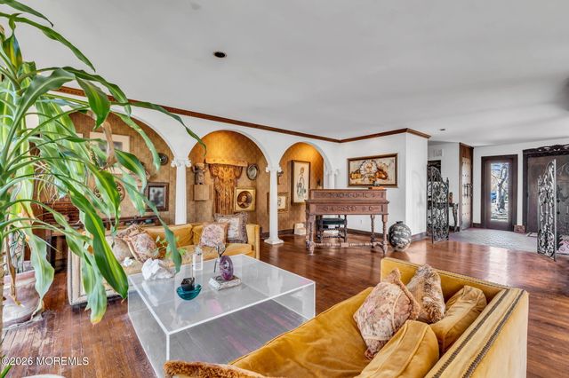 6 Surrey Lane, Ocean Twp, NJ 07712