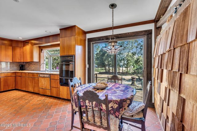 6 Surrey Lane, Ocean Twp, NJ 07712