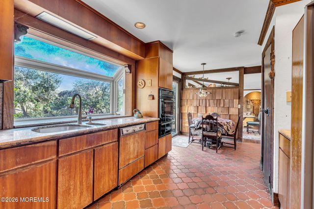 6 Surrey Lane, Ocean Twp, NJ 07712