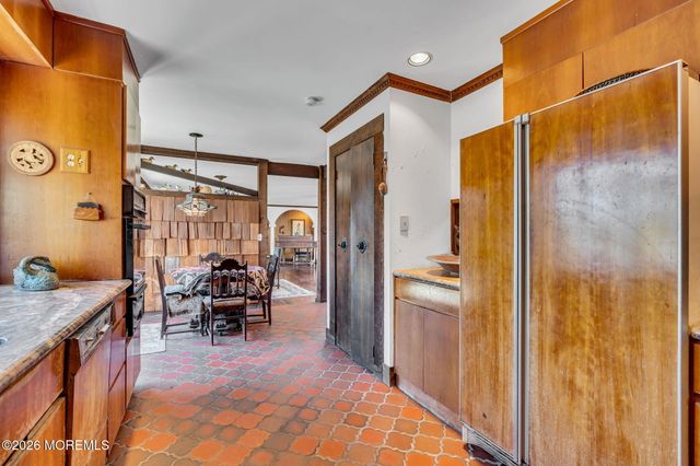 6 Surrey Lane, Ocean Twp, NJ 07712