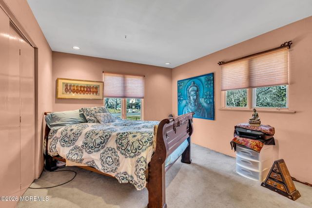 6 Surrey Lane, Ocean Twp, NJ 07712