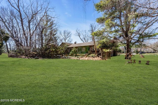 6 Surrey Lane, Ocean Twp, NJ 07712