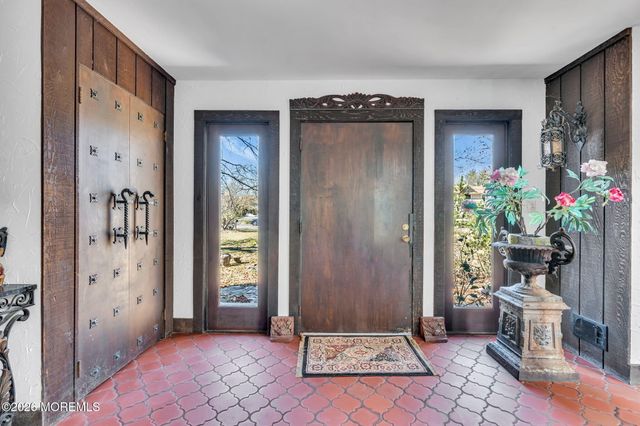 6 Surrey Lane, Ocean Twp, NJ 07712