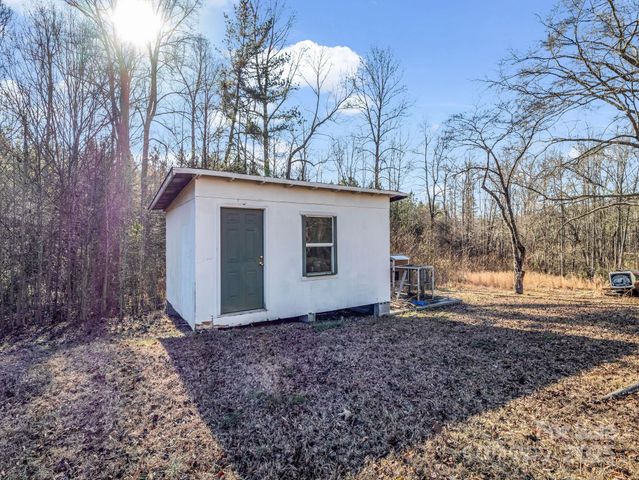 2072 Dean Lane, Lincolnton, NC 28092