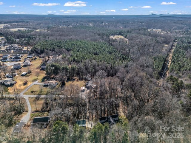 2072 Dean Lane, Lincolnton, NC 28092