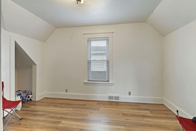3915 10th AVENUE, Kenosha, WI 53140