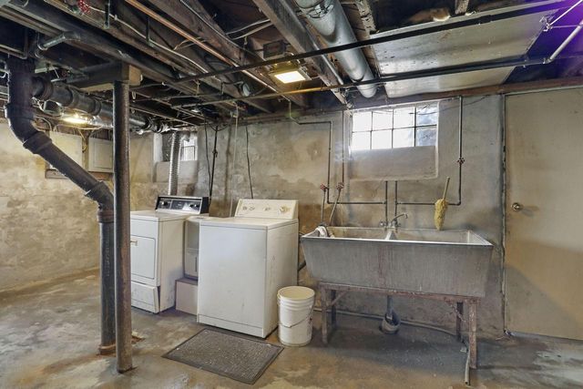 3915 10th AVENUE, Kenosha, WI 53140