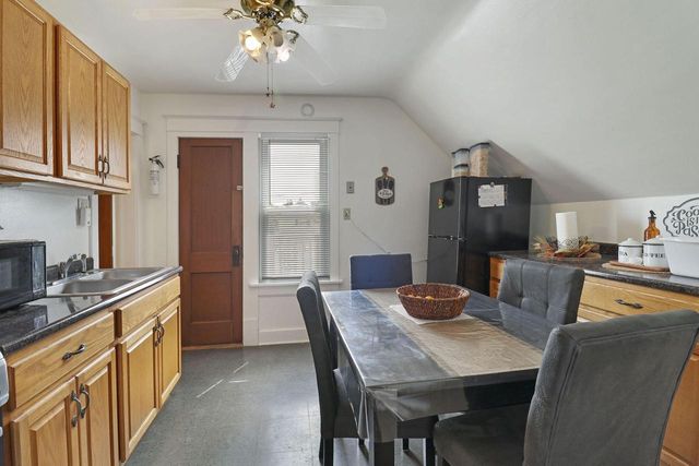 3915 10th AVENUE, Kenosha, WI 53140