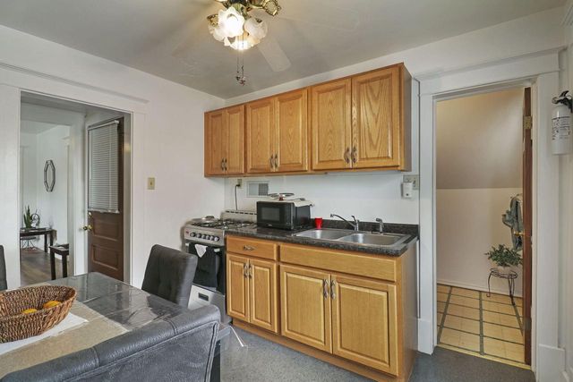3915 10th AVENUE, Kenosha, WI 53140