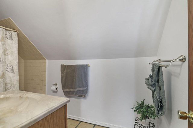 3915 10th AVENUE, Kenosha, WI 53140