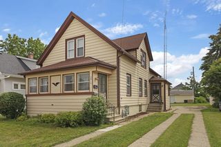 3915 10th AVENUE, Kenosha, WI 53140