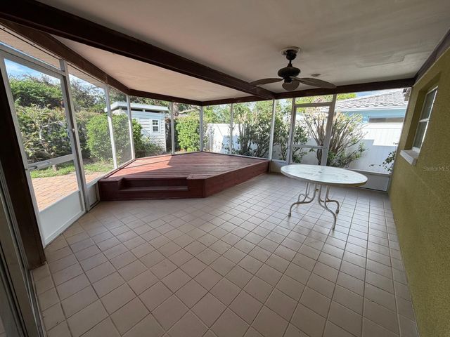 1070 6TH AVENUE NE, Largo, FL 33770