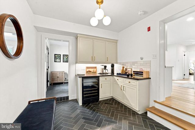 417 HEATHERWOOD LN, Devon, PA 19333
