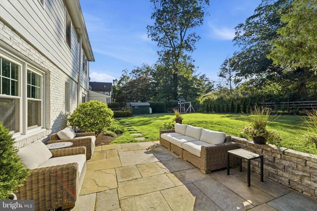 417 HEATHERWOOD LN, Devon, PA 19333