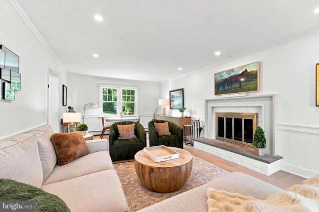 417 HEATHERWOOD LN, Devon, PA 19333
