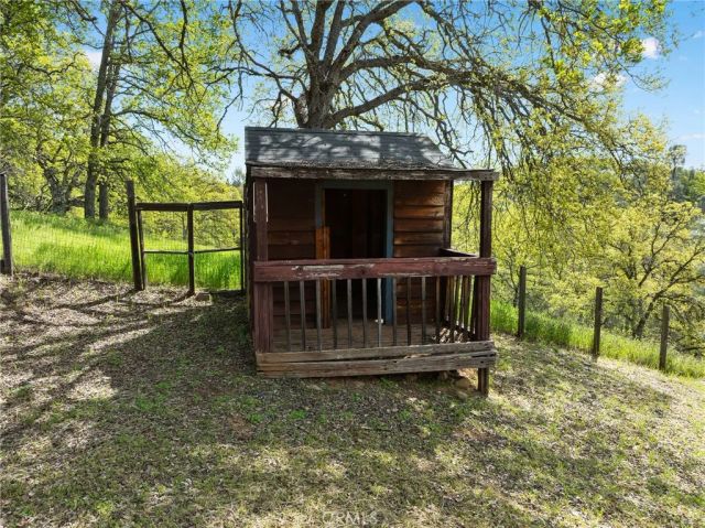 19705 Powder Horn Road, Hidden Valley Lake, CA 95467