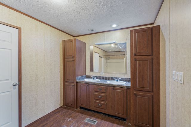 414 Dogwood Ln, Rockwood, TN 37854