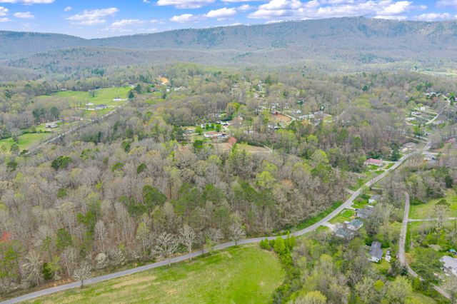 414 Dogwood Ln, Rockwood, TN 37854