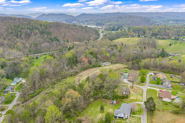 414 Dogwood Ln, Rockwood, TN 37854