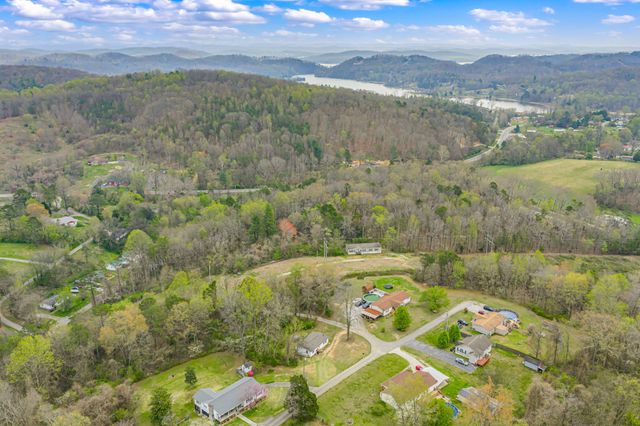 414 Dogwood Ln, Rockwood, TN 37854