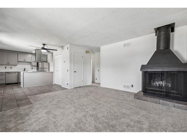 3351 S Field St 113, Lakewood, CO 80227