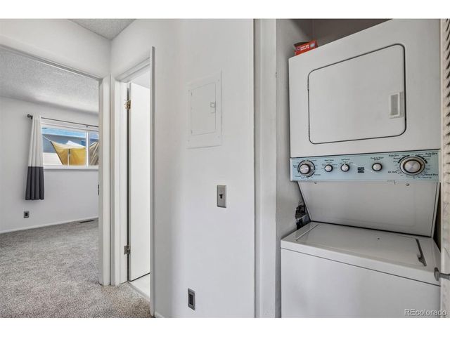 3351 S Field St 113, Lakewood, CO 80227