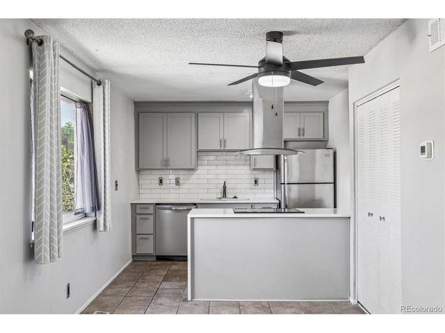 3351 S Field St 113, Lakewood, CO 80227