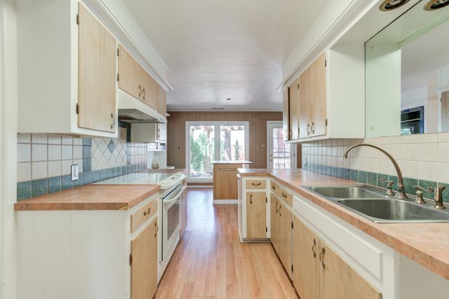 1906 55th Street, Lubbock, TX 79412