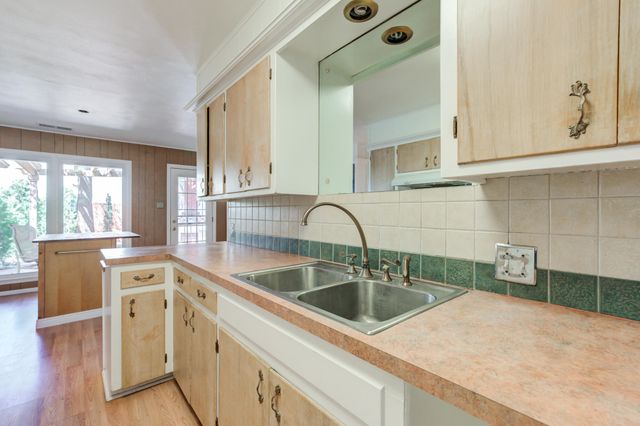 1906 55th Street, Lubbock, TX 79412