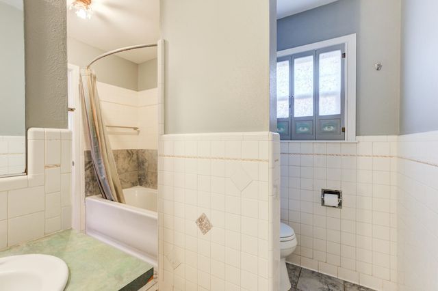 1906 55th Street, Lubbock, TX 79412