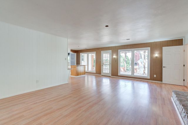 1906 55th Street, Lubbock, TX 79412