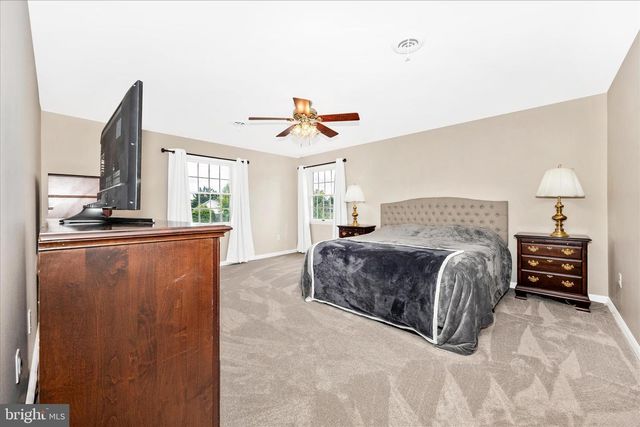 19138 OLDE WATERFORD RD, Hagerstown, MD 21742