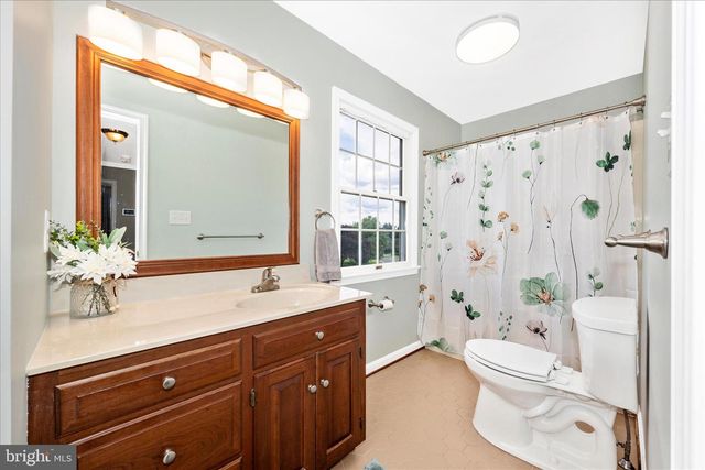 19138 OLDE WATERFORD RD, Hagerstown, MD 21742